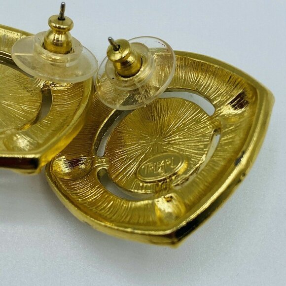 Vintage TRIFARI Earrings Gold Tone Enamel Faux Pearl Round Studs Signed Retro - Picture 4 of 4